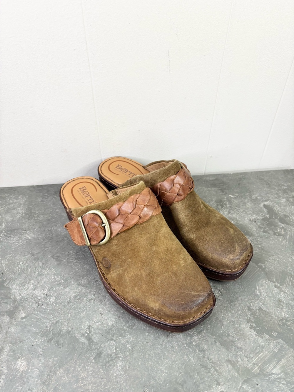 Born tru heeled mule clogs suede leather buckle brown olive size 8 women’s - Picture 2 of 9